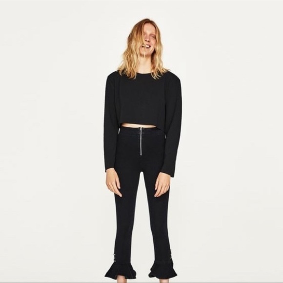 Zara black denim mini flair jeans with metal rings at the bottom - Picture 5 of 10